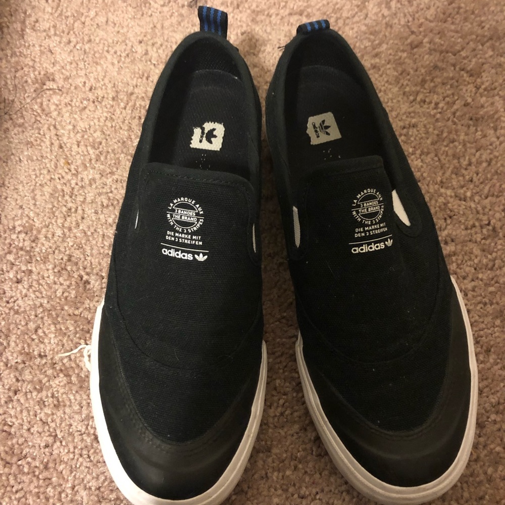 Adidas slip on